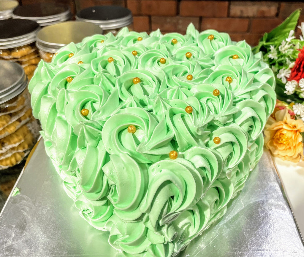 Green Flora Heart Shaped Cream Design Cake