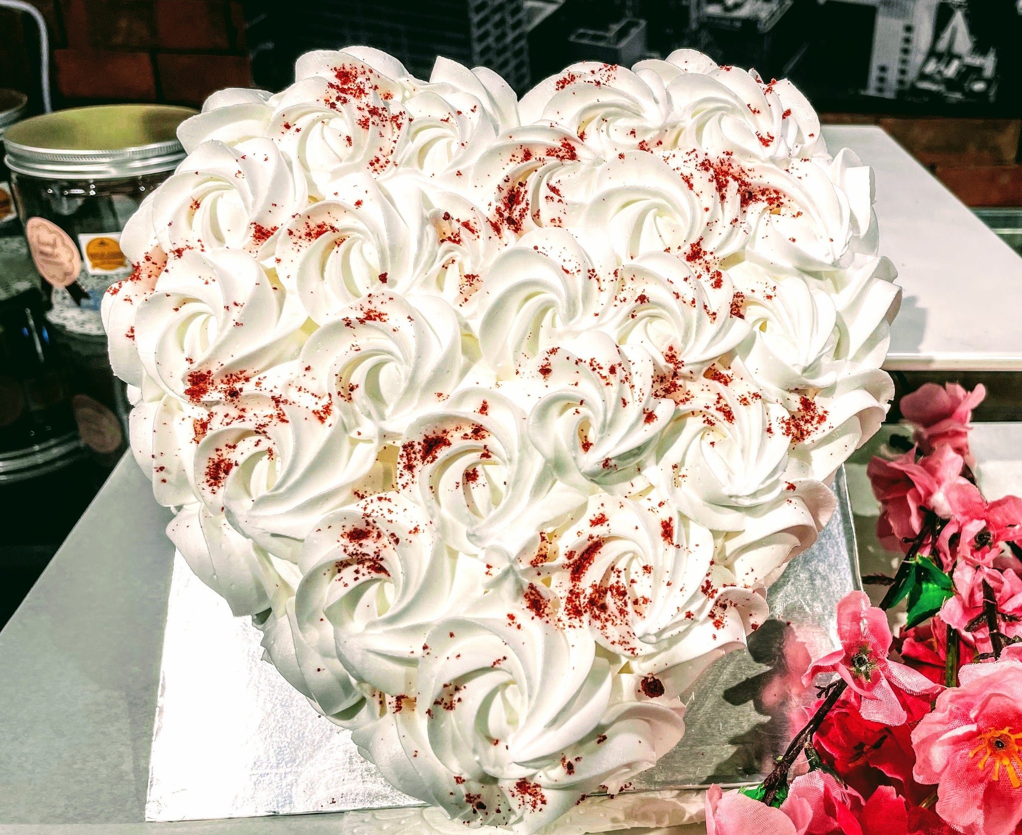 White Flora Heart Shaped Cream Design Cake