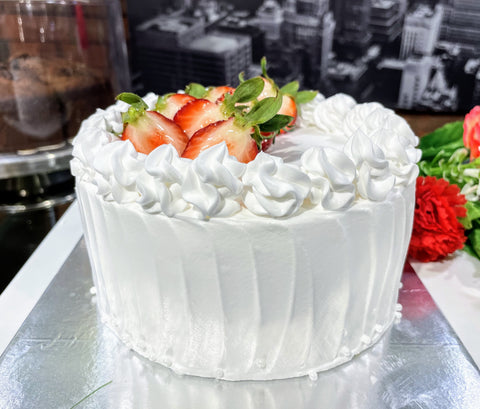 Strawberry Lite Fruit Theme with White Cream Round Cake (Whole)